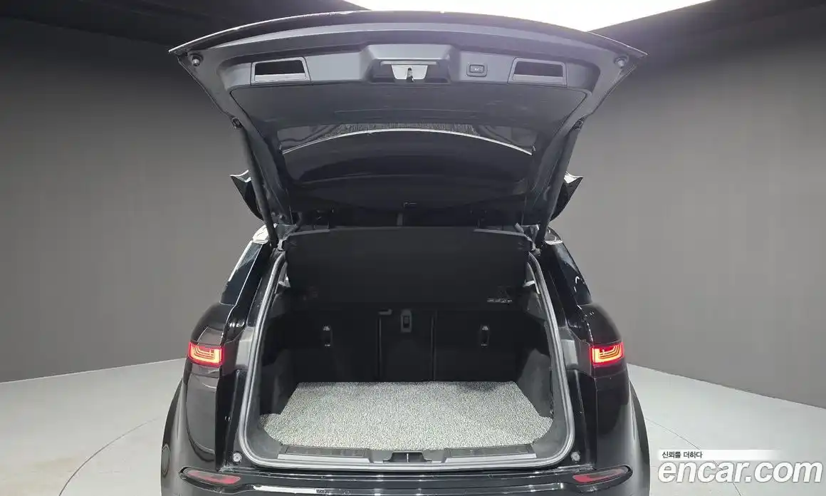 Land Rover Range-Rover Evoque 2020 2.0 Автомат в Москве № 213494, фото 5