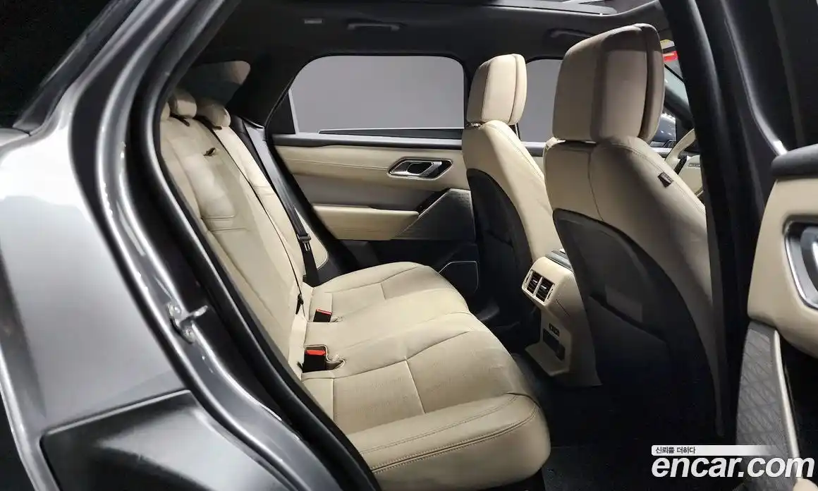 Land Rover Range-Rover Velar 2018 3.0 Автомат в Москве № 213674, фото 3