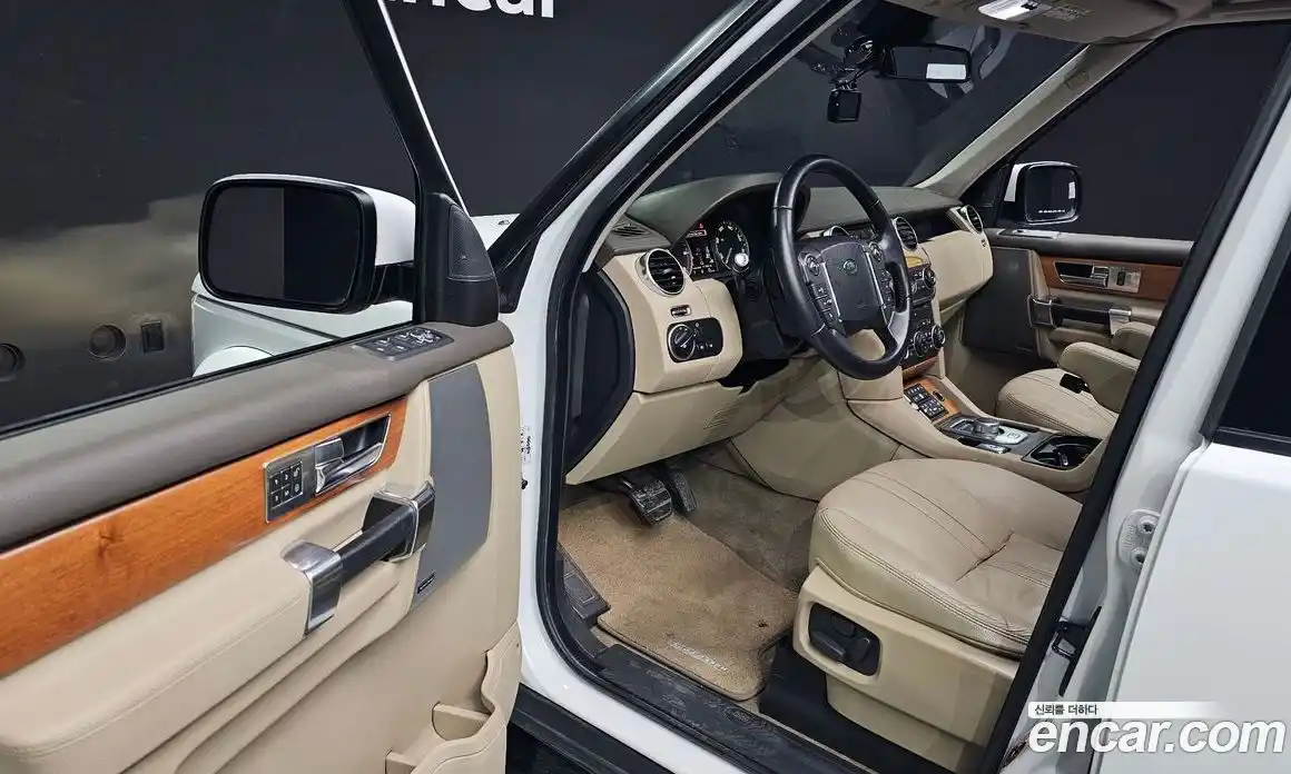 Land Rover Discovery 2013 3.0 Автомат в Москве № 213835, фото 13