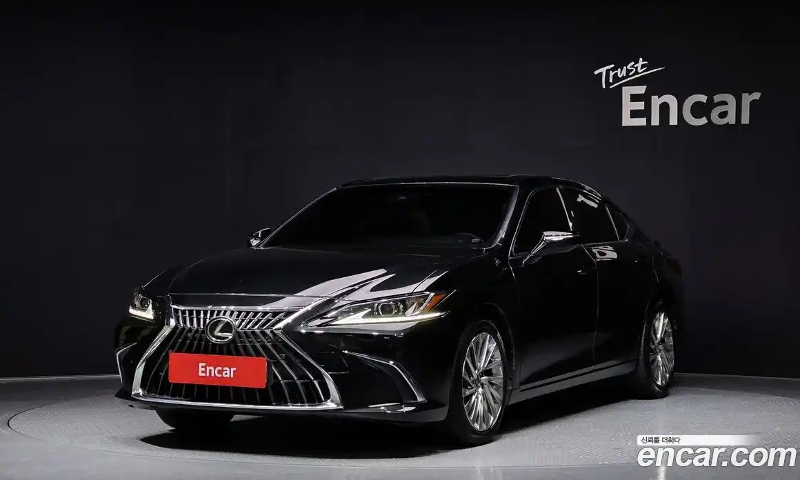 Lexus ES 2023 2.5 Автомат в Москве № 214698, фото 11