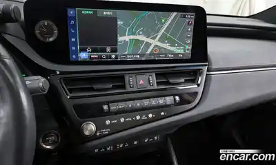 Lexus ES 2023 2.5 Автомат в Москве № 214698, миниатюра 12