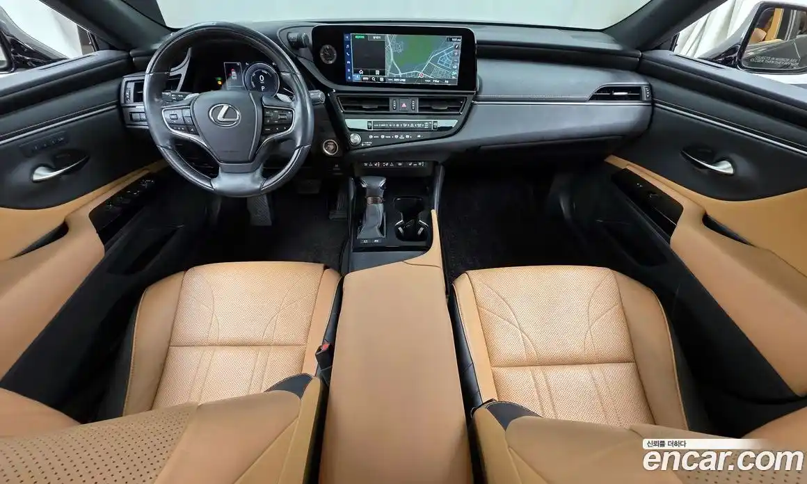 Lexus ES 2023 2.5 Автомат в Москве № 214698, фото 2