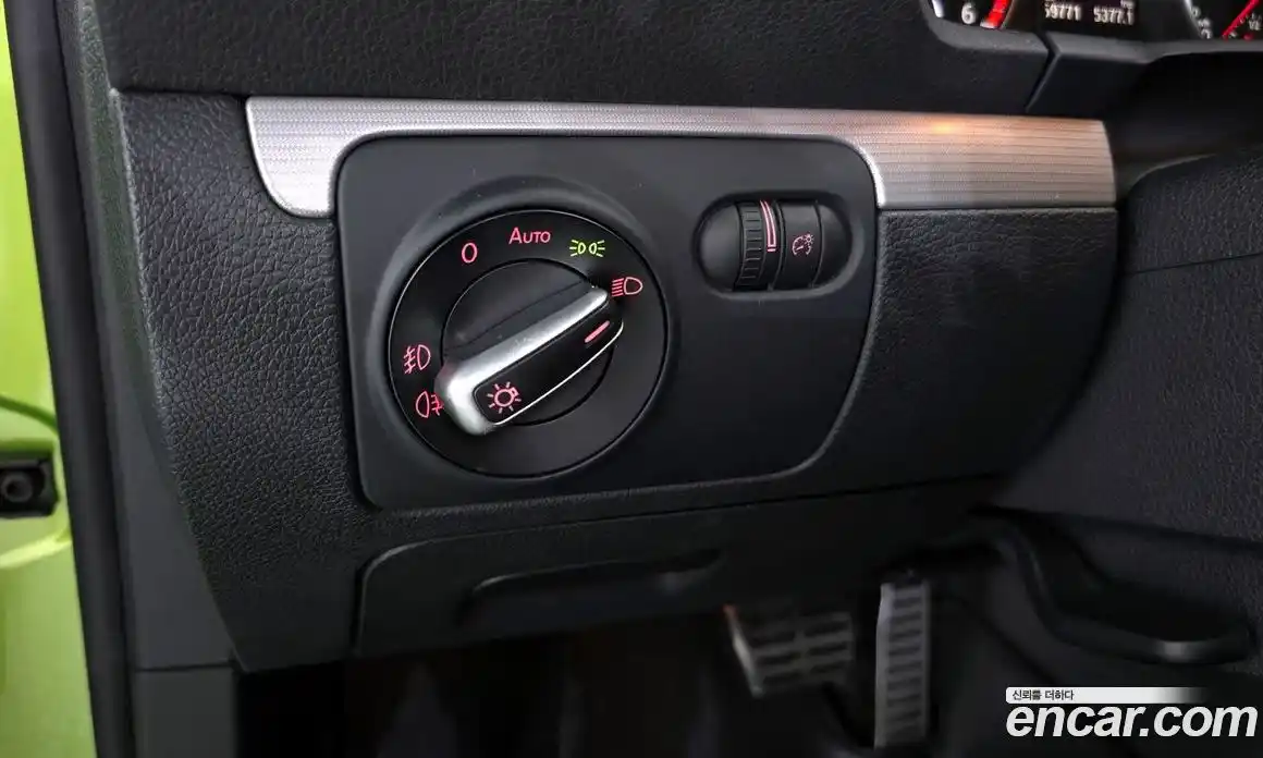 Volkswagen Scirocco 2012 2.0 Автомат в Москве № 215069, фото 18