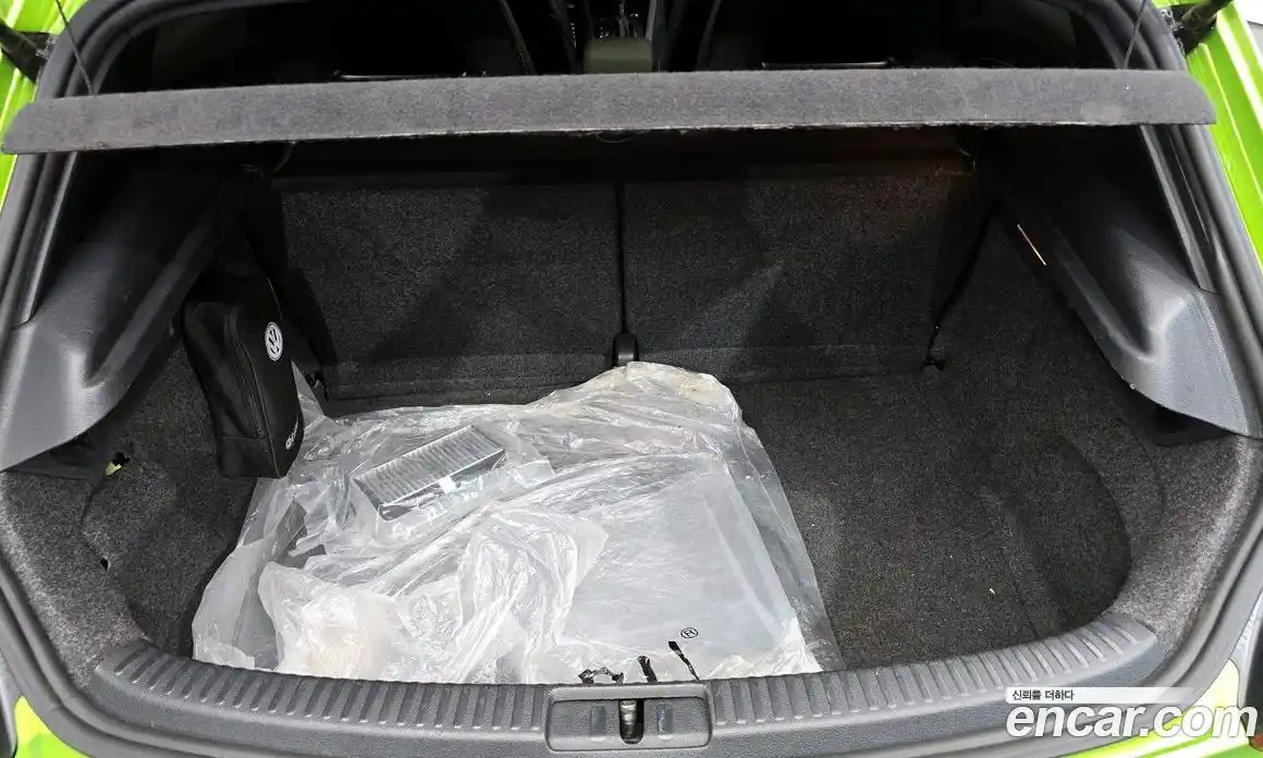 Volkswagen Scirocco 2012 2.0 Автомат в Москве № 215069, фото 20