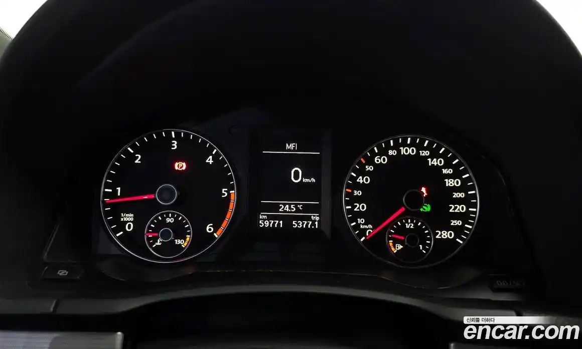 Volkswagen Scirocco 2012 2.0 Автомат в Москве № 215069, фото 8