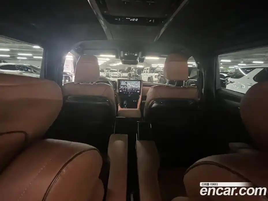 Toyota Alphard 2024 2.5 Автомат в Москве № 215609, фото 12