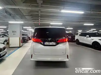 Toyota Alphard 2024 2.5 Автомат в Москве № 215609, миниатюра 4