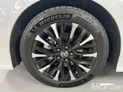 Toyota Alphard 2024 2.5 Автомат в Москве № 215609, миниатюра 7