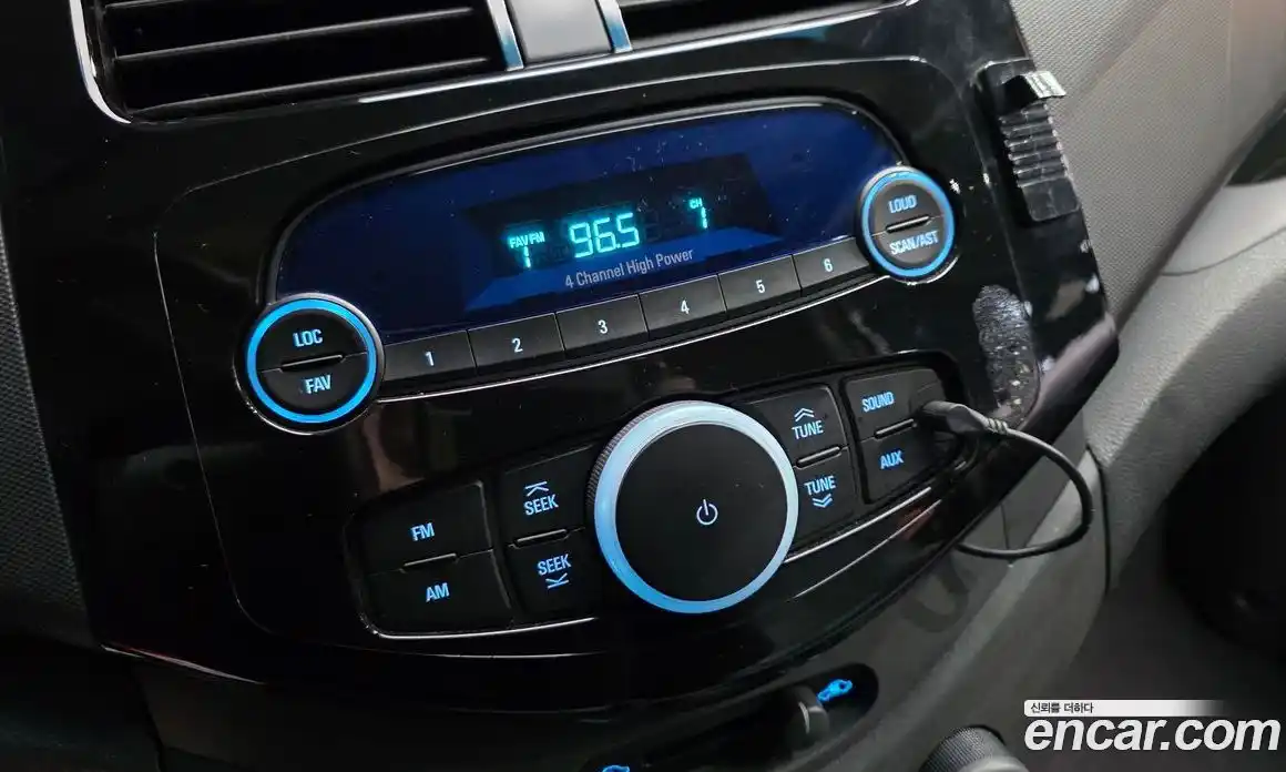 Chevrolet Spark 2012 1.0 Автомат в Москве № 216966, фото 17