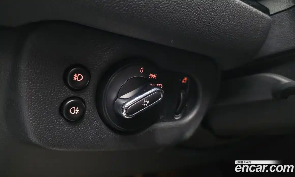 Mini Clubman 2017 1.5 Автомат в Москве № 217324, фото 17