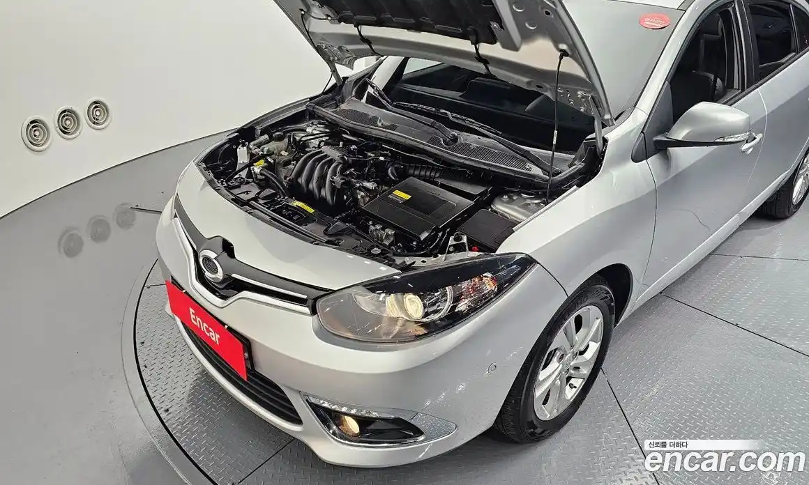 Renault SM3 2018 1.6 Автомат в Москве № 222499, фото 16