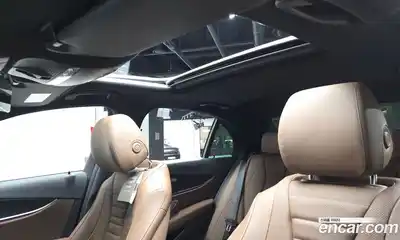 Mercedes-Benz E-Class, 2022