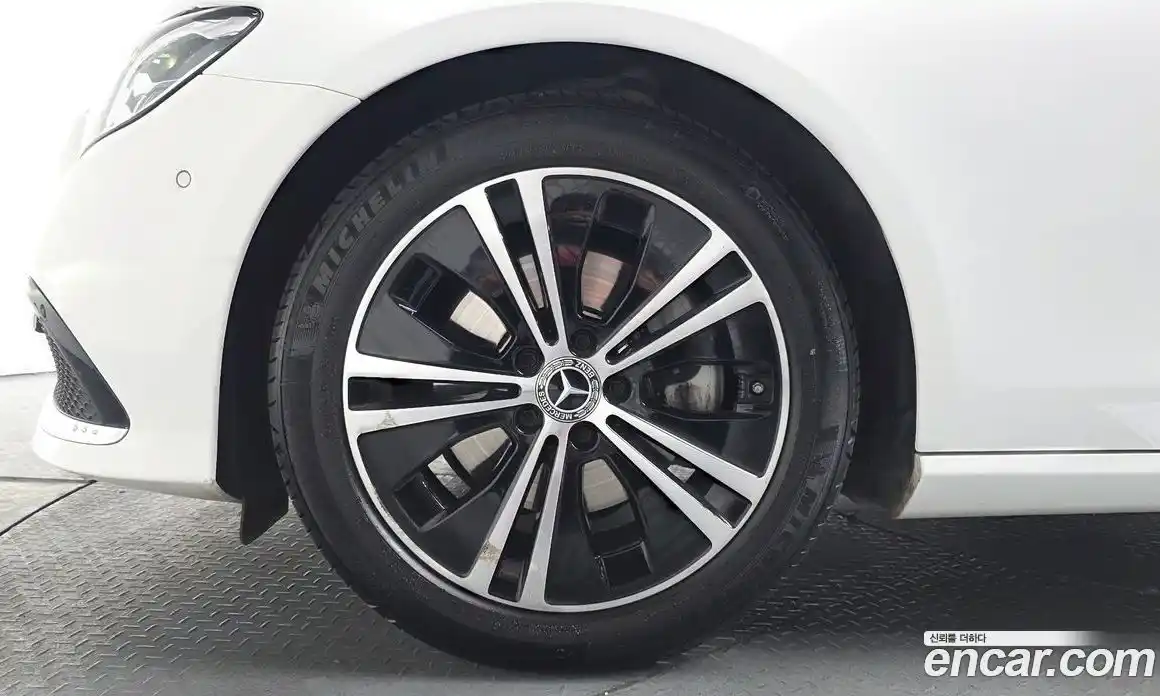 Mercedes-Benz E-Class 2022 2.0 Автомат в Москве № 222590, фото 11