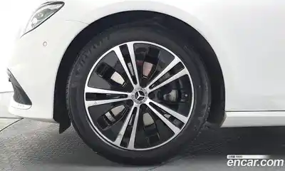 Mercedes-Benz E-Class 2022 2.0 Автомат в Москве № 222590, миниатюра 11