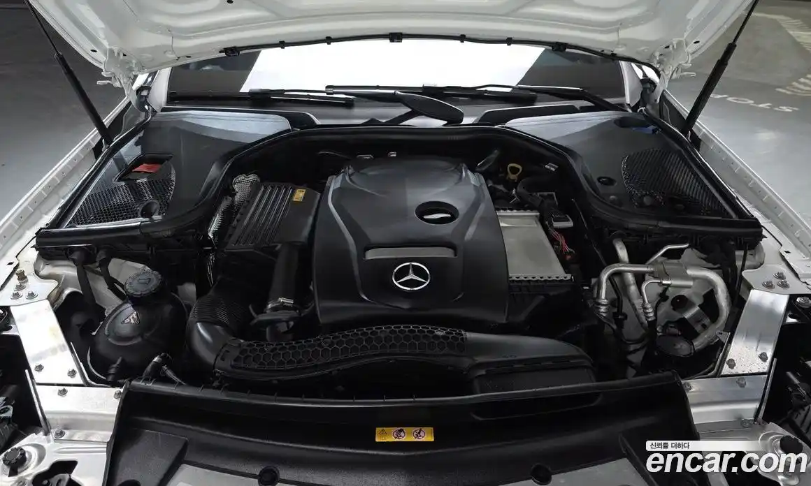 Mercedes-Benz E-Class 2022 2.0 Автомат в Москве № 222590, фото 12