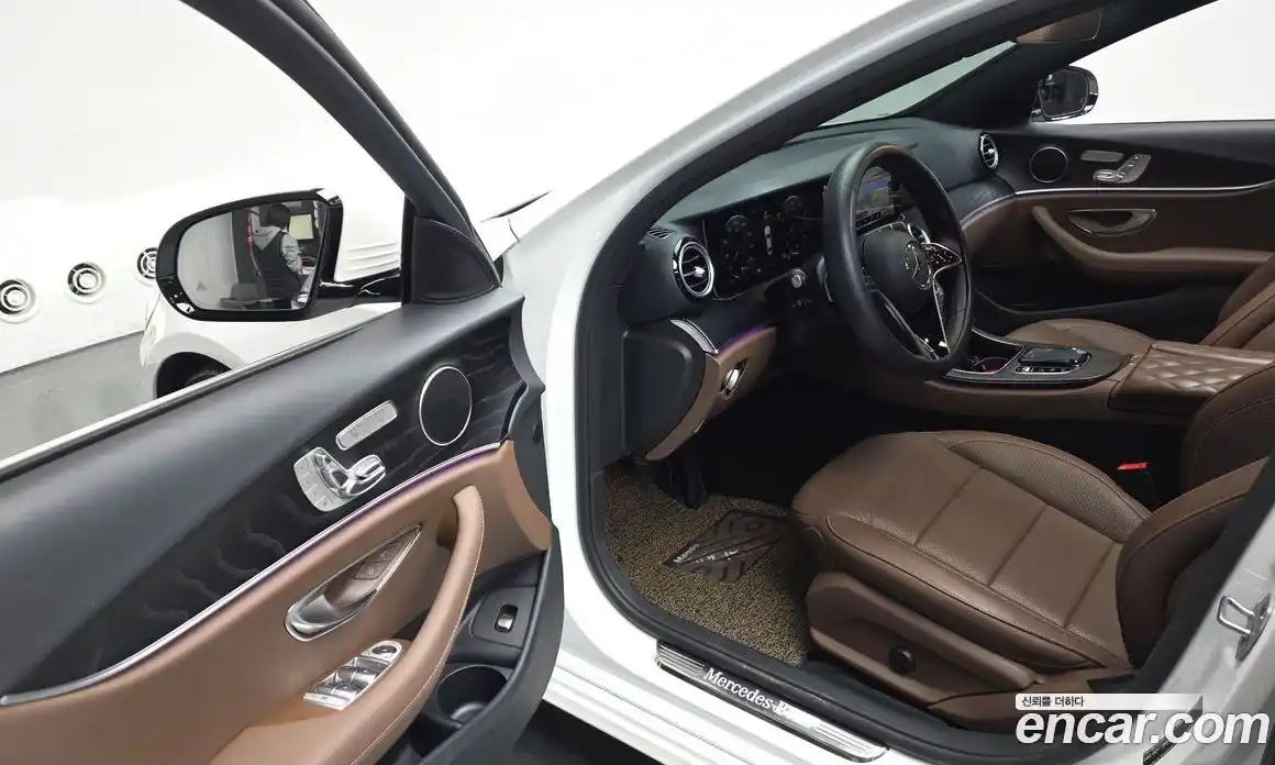 Mercedes-Benz E-Class 2022 2.0 Автомат в Москве № 222590, фото 17