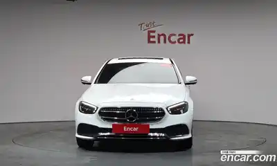 Mercedes-Benz E-Class 2022 2.0 Автомат в Москве № 222590, миниатюра 6