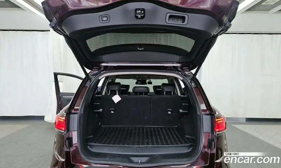 Renault QM6 2023 2.0 Автомат в Москве № 222695, фото 15