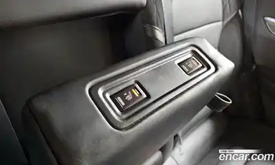 Renault QM6 2023 2.0 Автомат в Москве № 222695, миниатюра 3