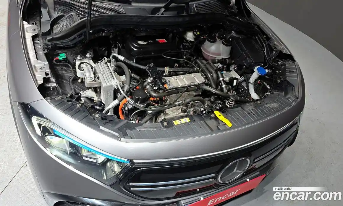 Mercedes-Benz EQA 2022 0.2 Автомат в Москве № 225091, фото 3