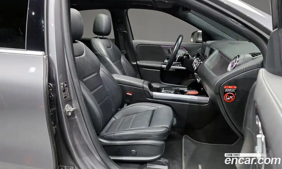 Mercedes-Benz EQA 2022 0.2 Автомат в Москве № 225091, фото 8