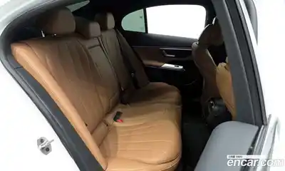 Mercedes-Benz E-Class 2025 2.0 Автомат в Москве № 229455, миниатюра 3