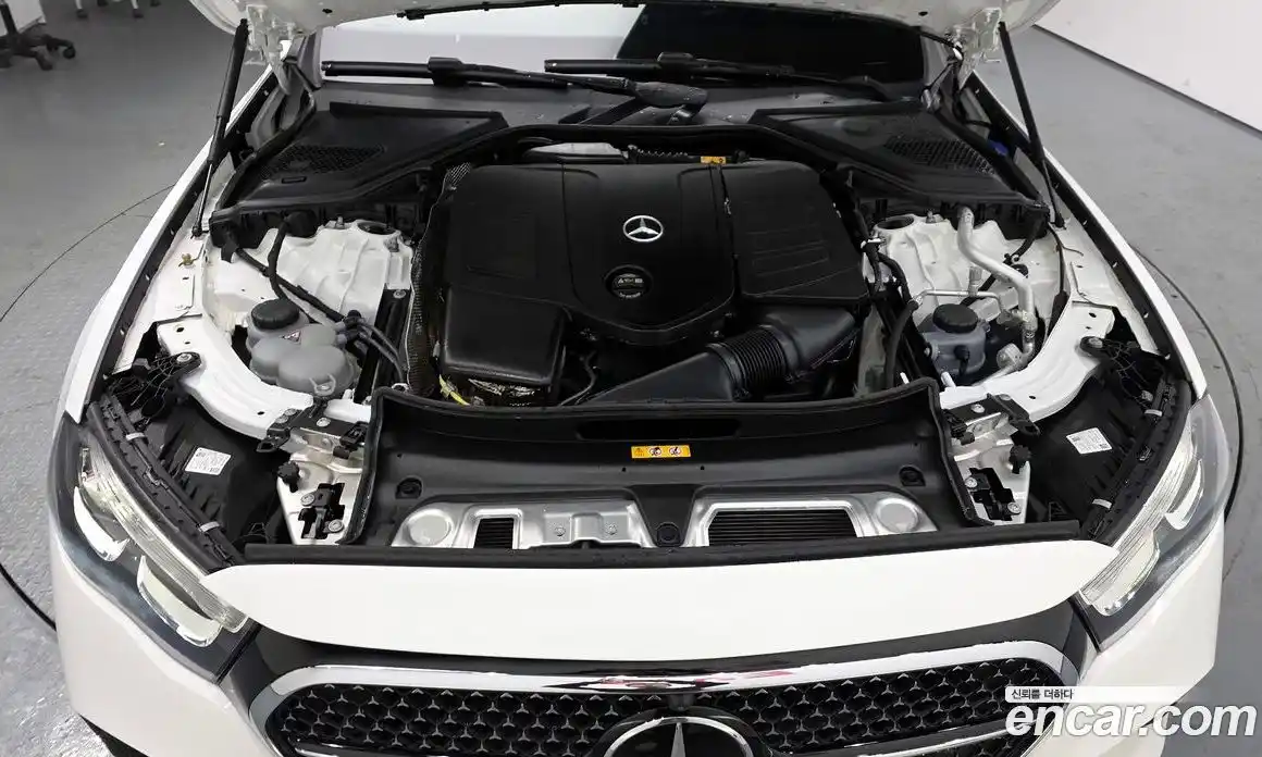 Mercedes-Benz E-Class 2025 2.0 Автомат в Москве № 229455, фото 9