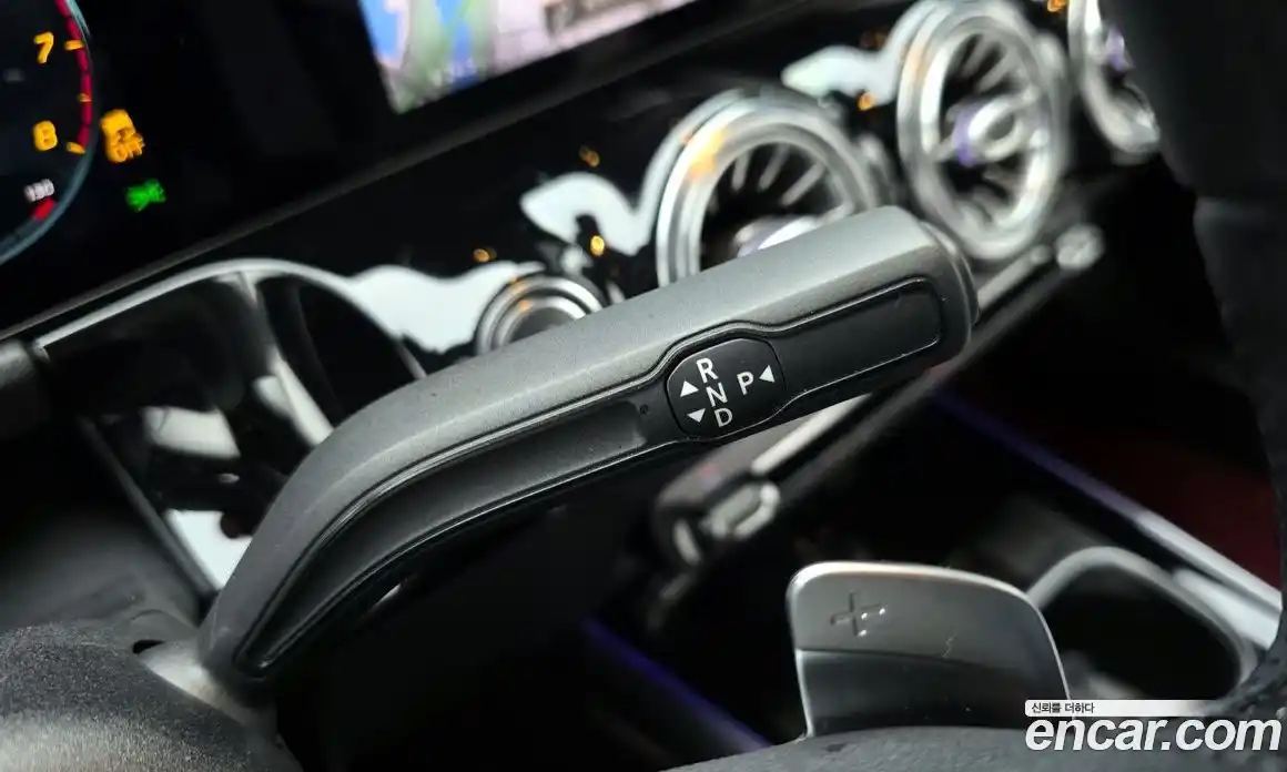 Mercedes-Benz GLA-Class 2021 2.0 Автомат в Москве № 229478, фото 9