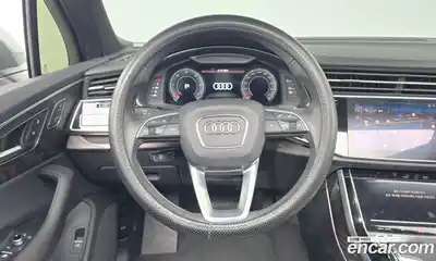 Audi Q7 2021 3.0 Автомат в Москве № 229925, миниатюра 5