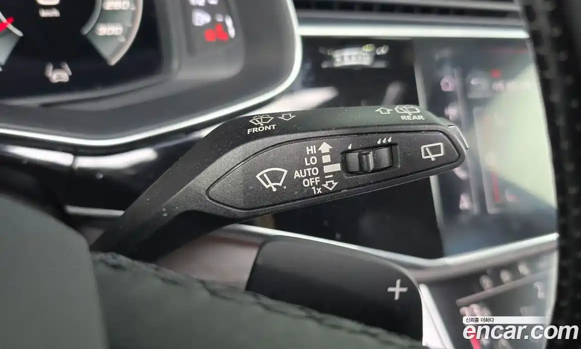 Audi Q7 2021 3.0 Автомат в Москве № 229925, фото 9