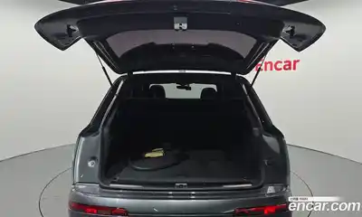 Audi Q7 2021 3.0 Автомат в Москве № 229925, миниатюра 10