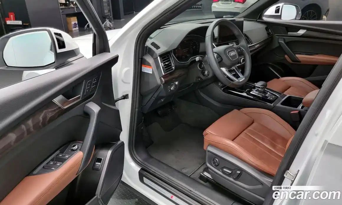 Audi Q5 2023 2.0 Автомат в Москве № 229968, фото 11