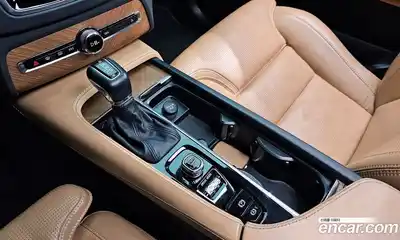 Volvo XC90 2019 2.0 Автомат в Москве № 230529, миниатюра 2