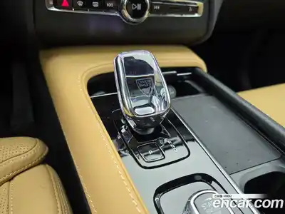 Volvo XC90 2025 2.0 Автомат в Москве № 230769, миниатюра 9