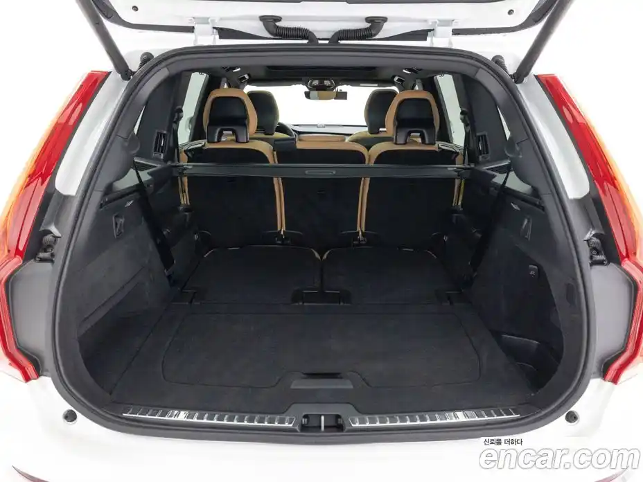 Volvo XC90 2025 2.0 Автомат в Москве № 230815, фото 17