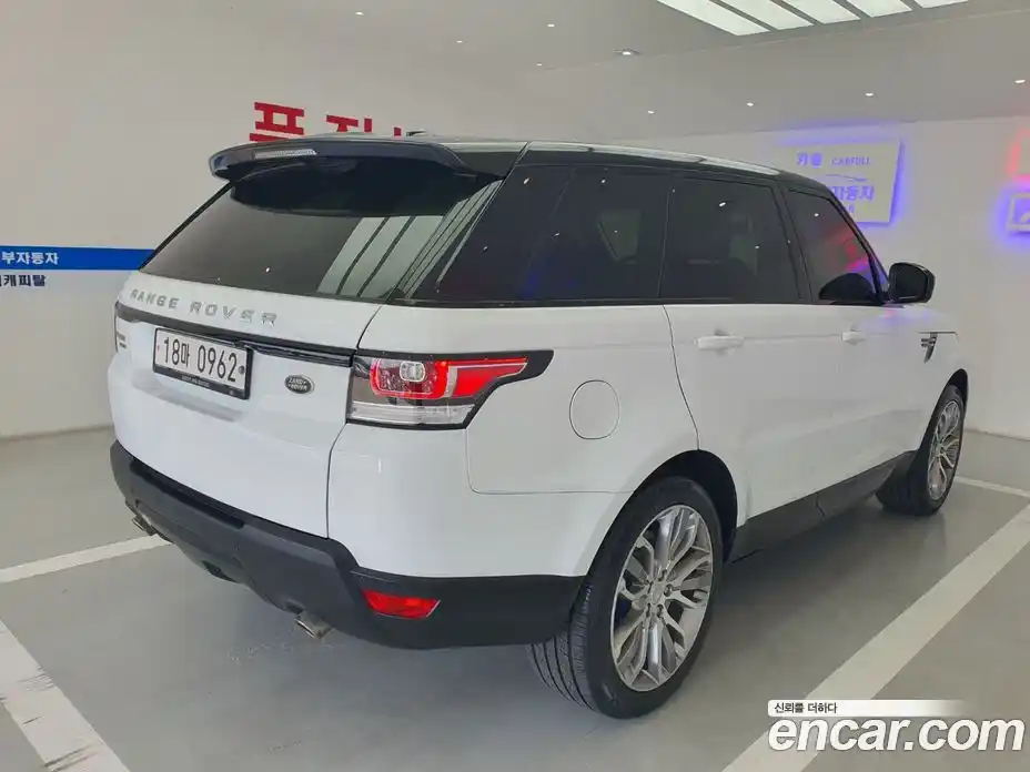 Land Rover Range-Rover Sport 2015 4.4 Автомат в Москве № 231342, фото 13