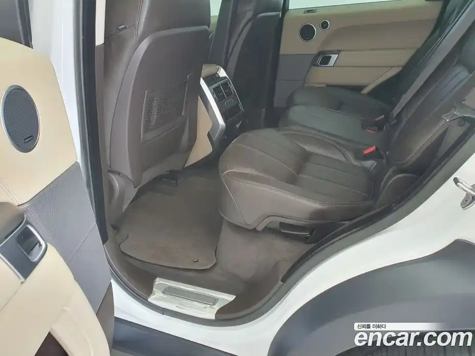 Land Rover Range-Rover Sport 2015 4.4 Автомат в Москве № 231342, фото 10