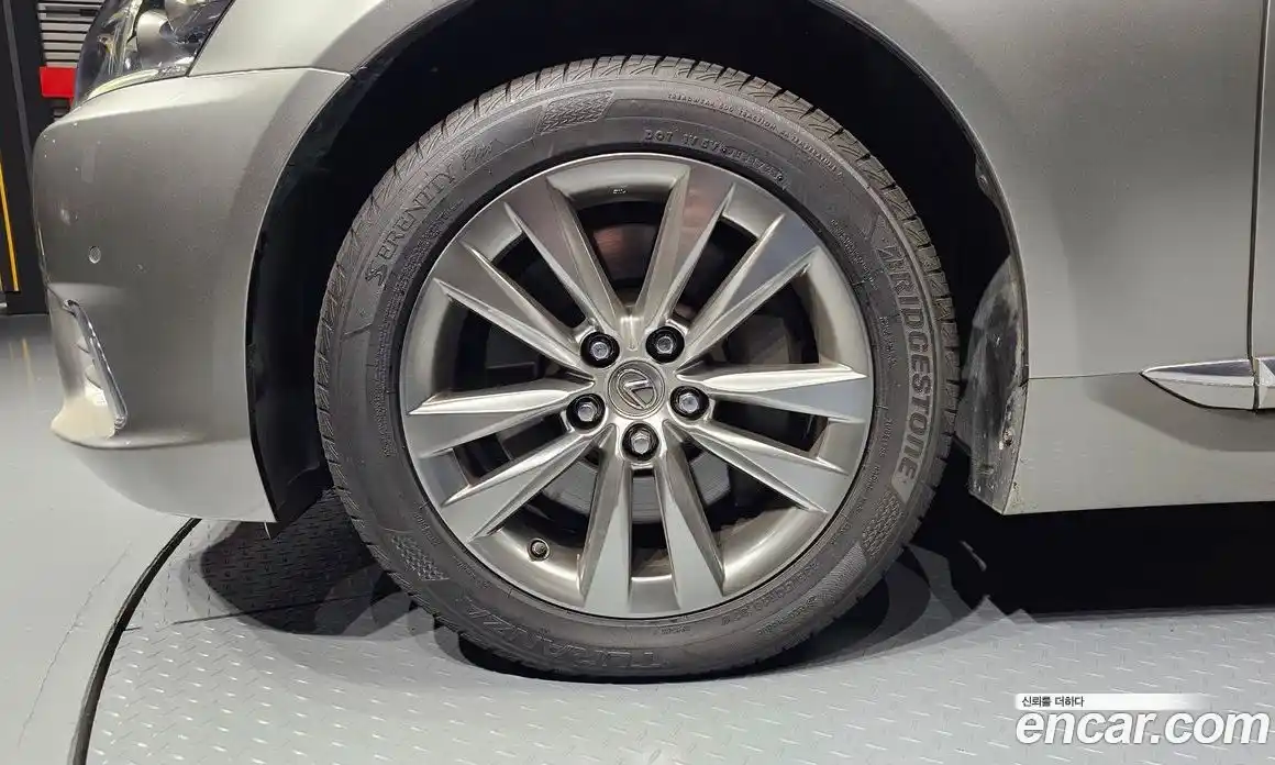 Lexus LS 2016 4.6 Автомат в Москве № 231985, фото 12