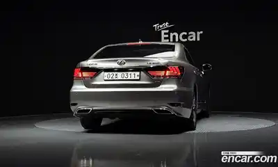 Lexus LS 2016 4.6 Автомат в Москве № 231985, миниатюра 9