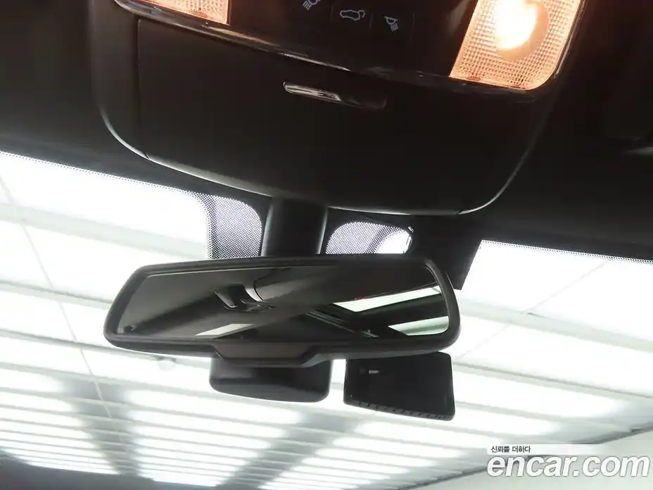 Jeep Cherokee 2015 3.6 Автомат в Москве № 232561, фото 12