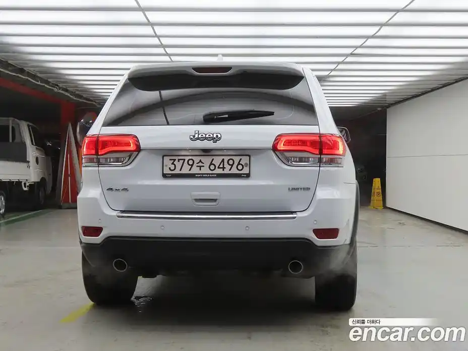 Jeep Cherokee 2015 3.6 Автомат в Москве № 232561, фото 3