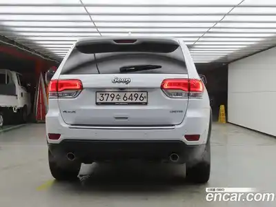 Jeep Cherokee 2015 3.6 Автомат в Москве № 232561, миниатюра 3