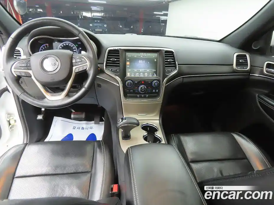 Jeep Cherokee 2015 3.6 Автомат в Москве № 232561, фото 7