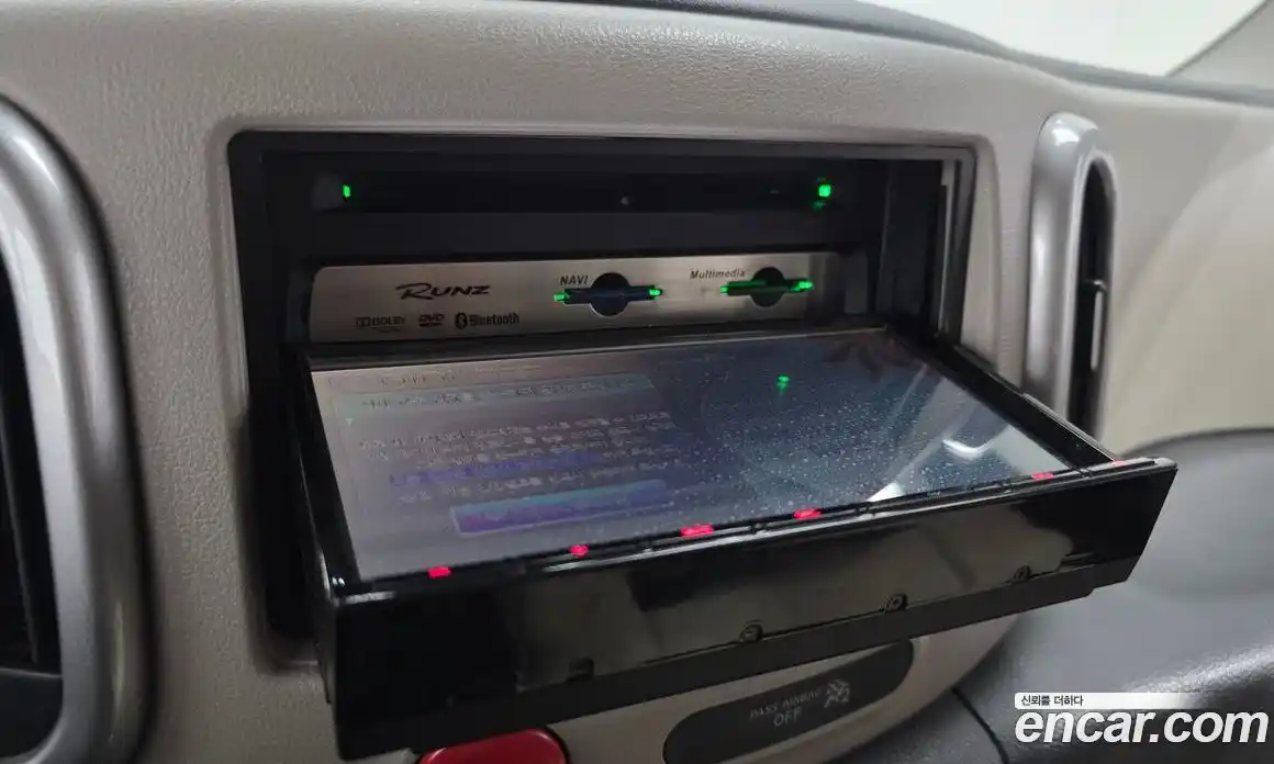 Nissan Cube 2011 1.8 Автомат в Москве № 242230, фото 19