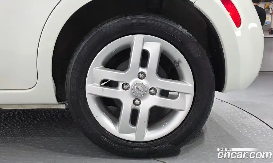 Nissan Cube 2011 1.8 Автомат в Москве № 242230, фото 4