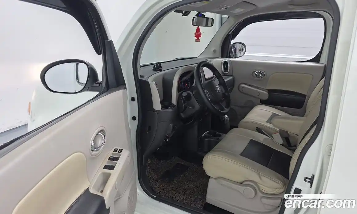 Nissan Cube 2011 1.8 Автомат в Москве № 242230, фото 6