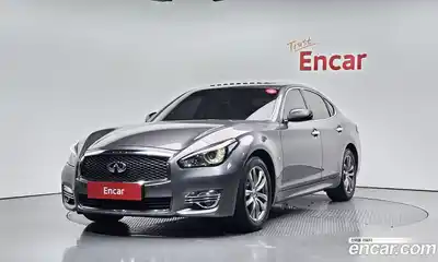 Infiniti Q70, 2017