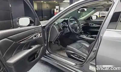 Infiniti Q70 2017 3.7 Автомат в Москве № 246627, миниатюра 4