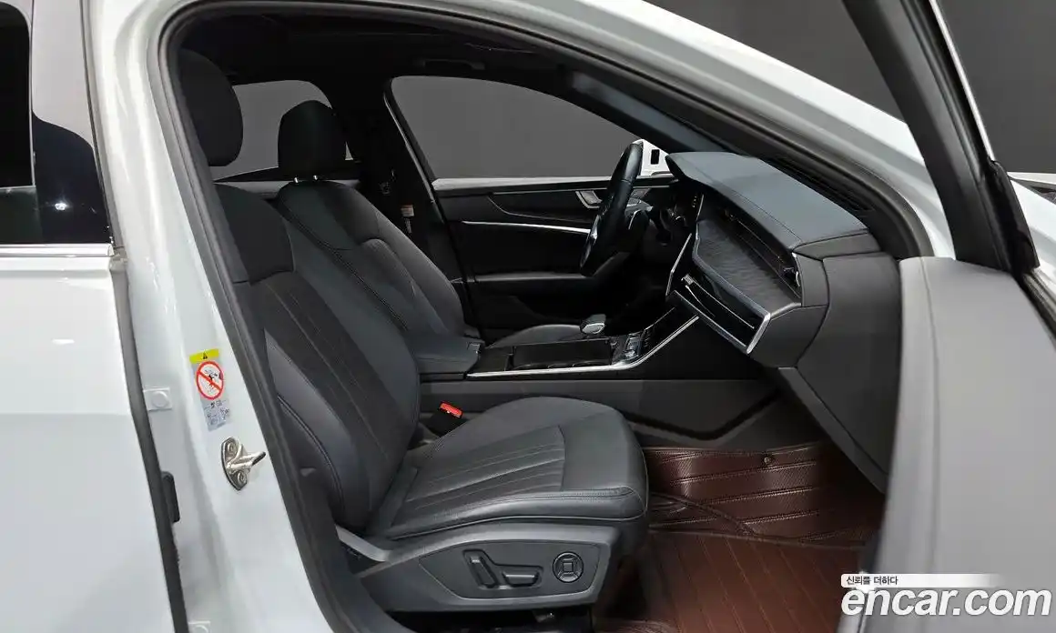 Audi A6 2023 2.0 Автомат в Москве № 246965, фото 17