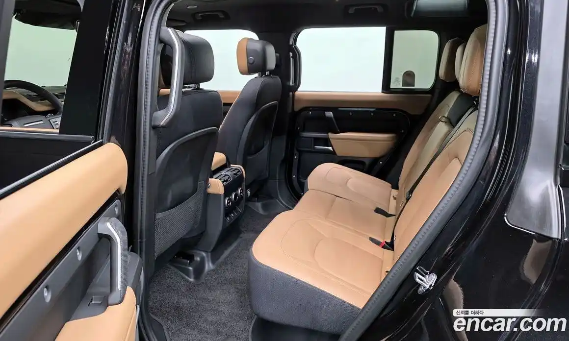 Land Rover Defender 2025 3.0 Автомат в Москве № 252503, фото 14